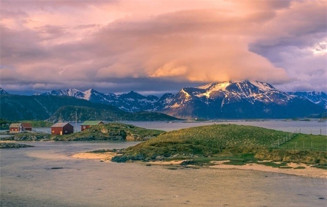 Tới Na Uy để ghé thăm hòn đảo duy nhất trên thế giới “không có thời gian” 2