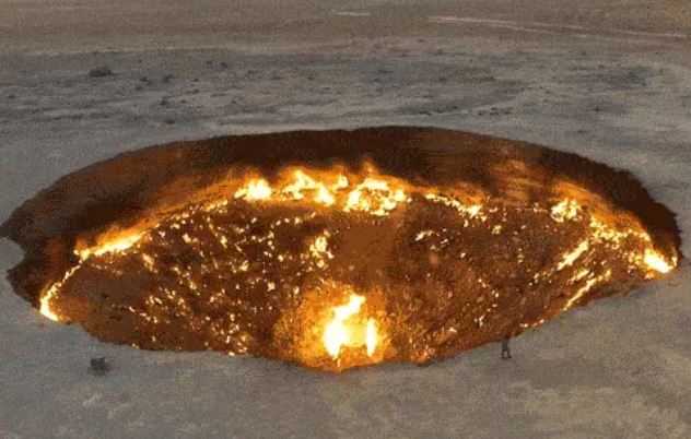 Bí ẩn "cổng địa ngục" cháy không ngừng hơn 50 năm: Khoa học vào cuộc, chưa thể dập tắt