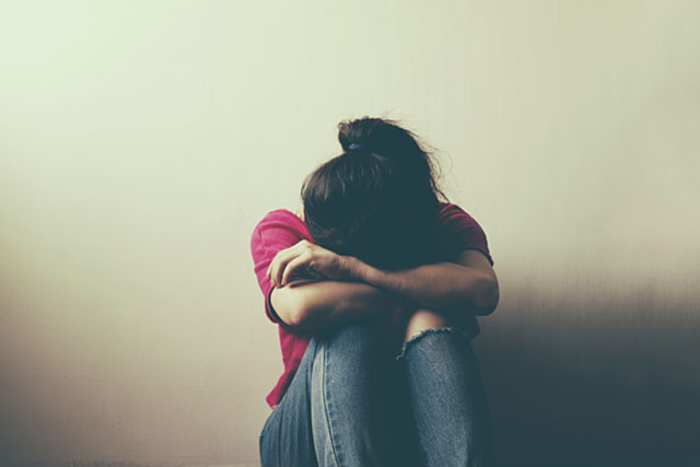 Sau khi mẹ mất, tôi sững sờ thấy số điện thoại của sếp tôi được lưu trong máy mẹ và bí mật của gia đình được vén màn