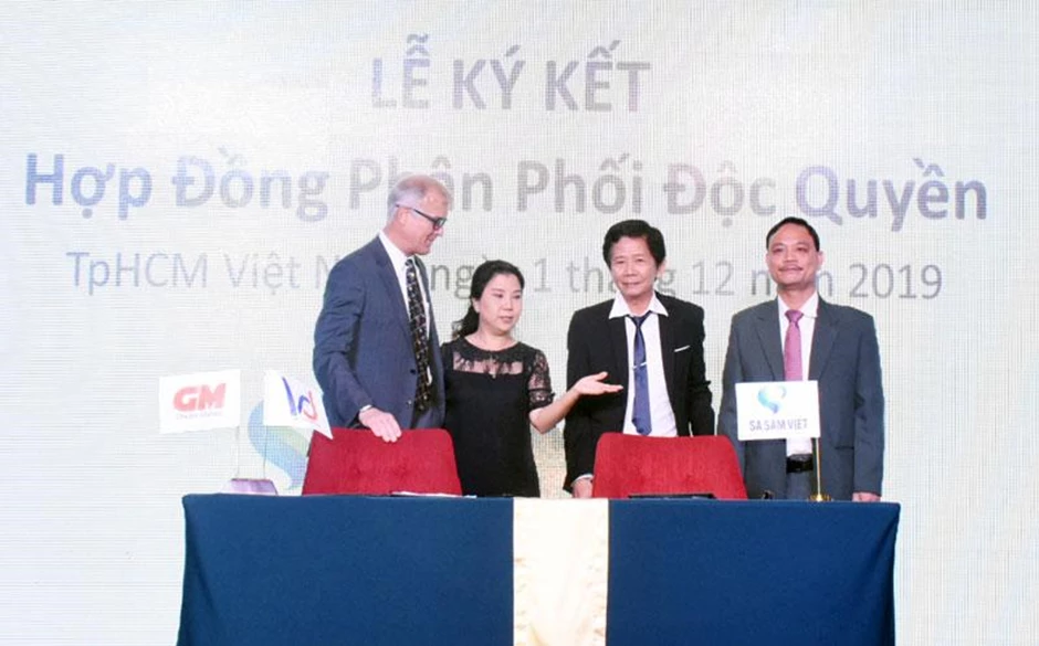 Lễ ký kết hợp tác giữa Công ty cổ phần Sa Sâm Việt và Công ty cổ phần Việt DITRIBUTION.