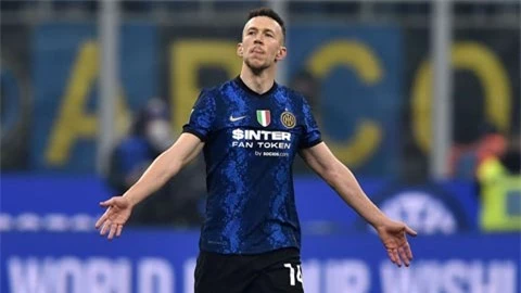 Perisic tới London kiểm tra y tế, ký hợp đồng với Tottenham