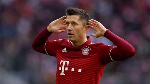 Tuyên bố chia tay Bayern, Lewandowski nhận ngay lời cảnh báo