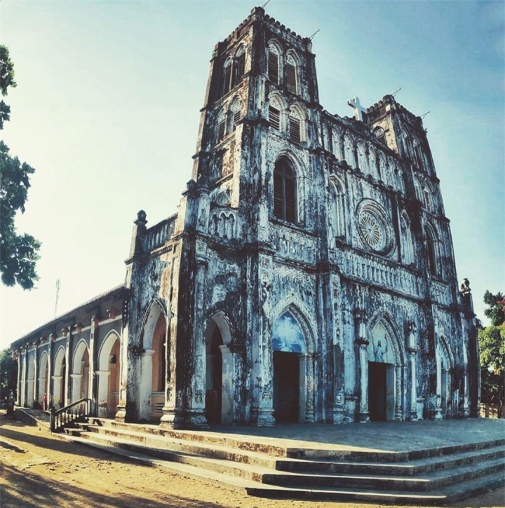 Rêu phong không kém Nhà thờ Lớn, Phú Yên cũng có 1 nhà thờ cổ bậc nhất Việt Nam - 2