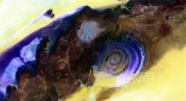 Con mắt khổng lồ giữa sa mạc Sahara, bí ẩn chưa có lời giải ảnh 7