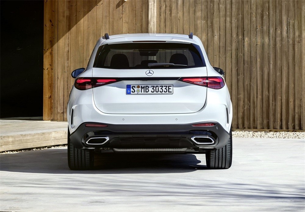 Thiết kế đằng sau của Mercedes-Benz GLC 2023