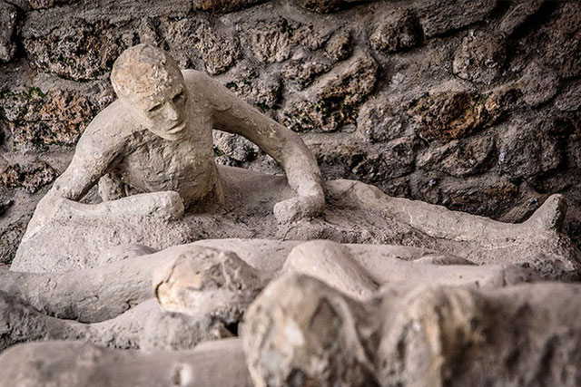 Lần đầu giải mã gien người hóa đá: Bí mật thành phố "vượt thời gian"