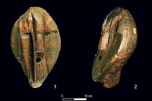 Bí ẩn bức tượng gỗ cổ gần 10.000 năm không mục nát ở Nga