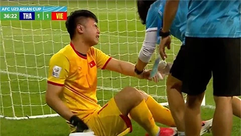 Thủ môn Văn Toản nghỉ 1 tuần, nguy cơ mất VCK U23 châu Á 2022