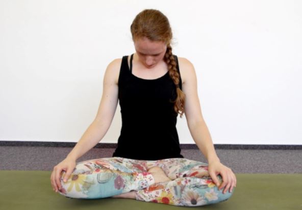 7 bài tập giúp bạn có khuôn mặt thon gọn, săn chắc