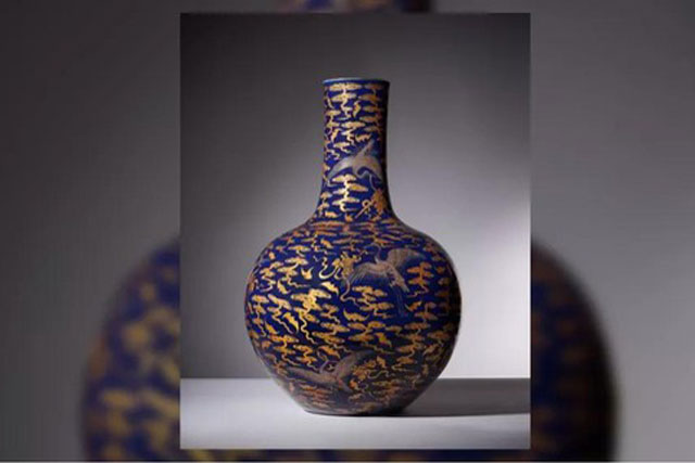 Chiếc bình để góc bếp được bán đấu giá 1,8 triệu USD