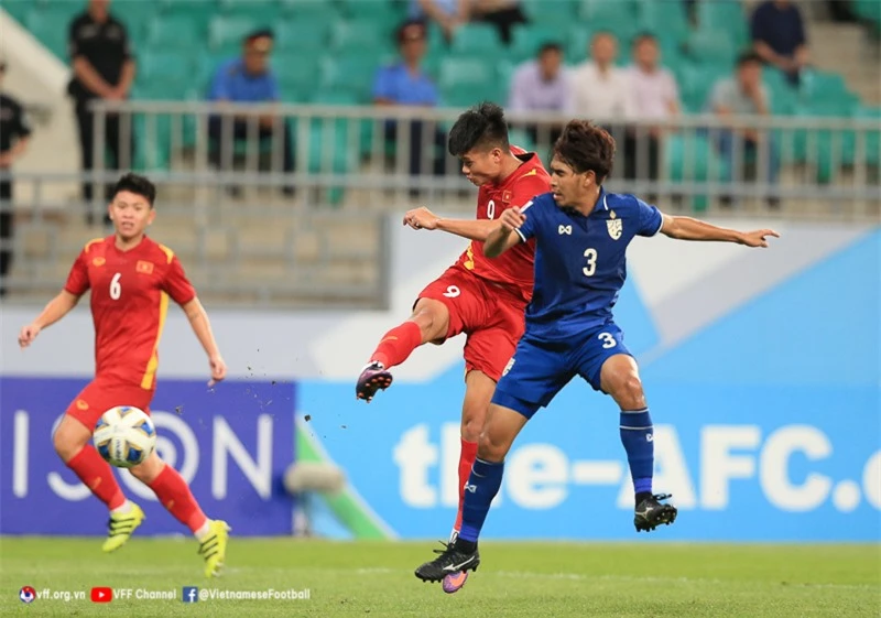 Văn Tùng ghi bàn thắng đẹp mắt được AFC ca ngợi - Ảnh: VFF 