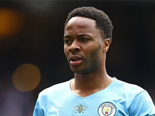 Sterling muốn ra nước ngoài, Man City 'mất trắng' hè năm sau