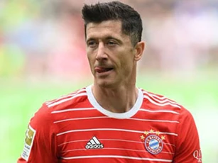 Lewandowski từ chối tập trung cùng Bayern Munich