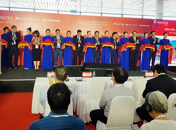 Cắt băng khai mạc sự kiện Routes Asia 2022 Cắt băng khai mạc sự kiện Routes Asia 2022