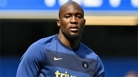 Sắp bị Chelsea thanh lý, Lukaku còn gặp vận đen