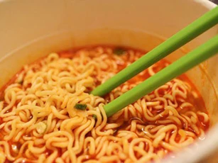 Thực phẩm mẹ bầu tránh ăn nếu không muốn gặp nguy hiểm