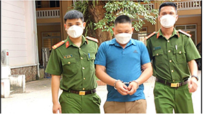 Nghệ An: Chiếm đoạt hàng trăm triệu tiền làm nhà văn hóa xóm, một cựu kế toán bị bắt 