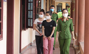 Nghệ An: Bắt "bà trùm" điều hành đường dây đánh bạc 15 tỷ đồng