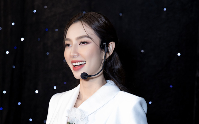 Hoa hậu Thùy Tiên giành học bổng thạc sĩ tại Thụy Sĩ