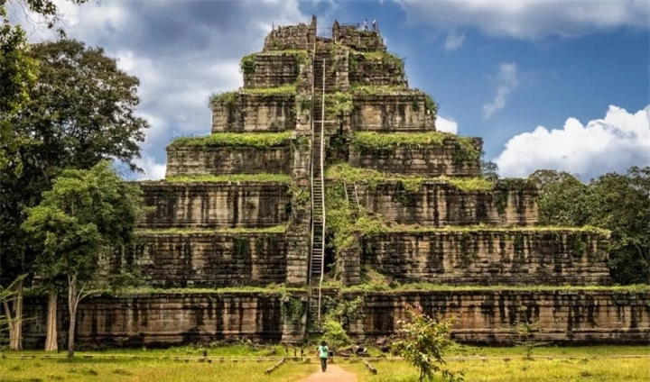  Khám phá cố đô ‘bị bỏ quên’ với kim tự tháp bí ẩn nằm ở Campuchia - 4