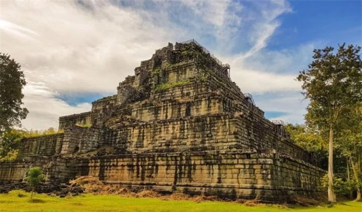  Khám phá cố đô ‘bị bỏ quên’ với kim tự tháp bí ẩn nằm ở Campuchia - 5