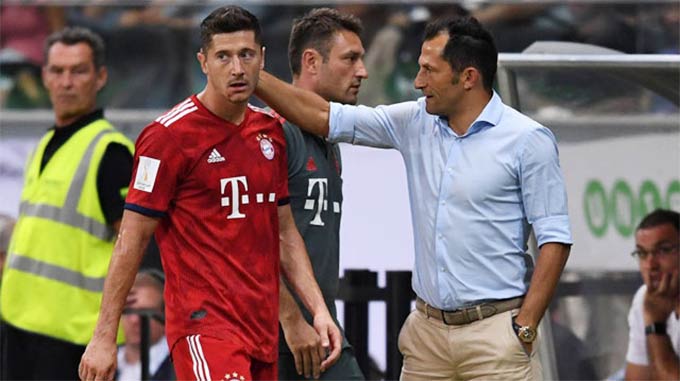 Lewandowski xứng đáng được BLĐ Bayern tôn trọng hơn