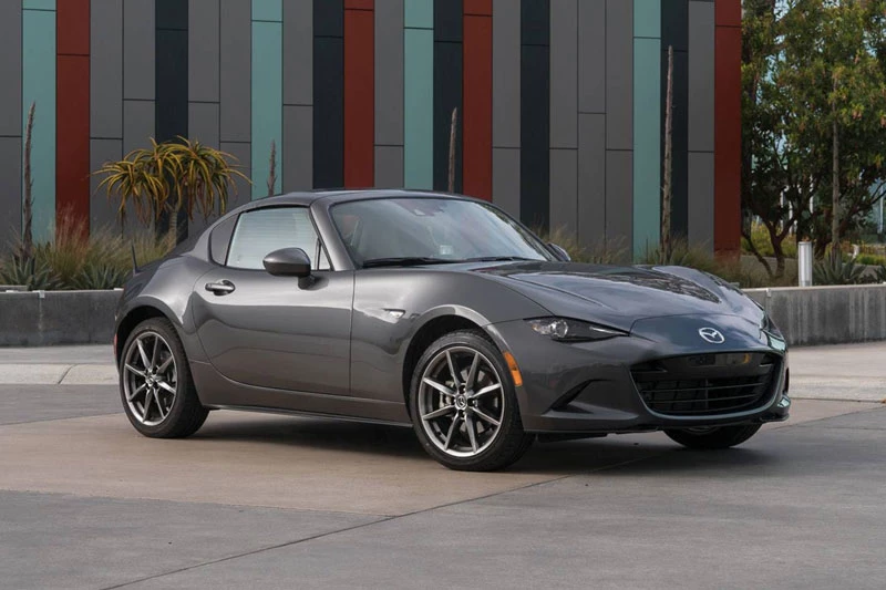 2. Mazda MX-5 Miata 2022.