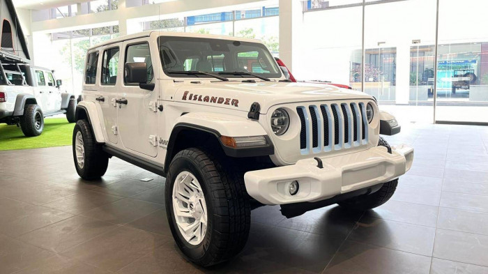 Ngắm Jeep Wrangler Islander đầu tiên về Việt Nam, giá 3,316 tỷ đồng