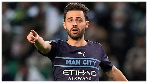 Barca vốn âm 500 triệu euro vẫn muốn có Bernardo Silva, Man City ra giá