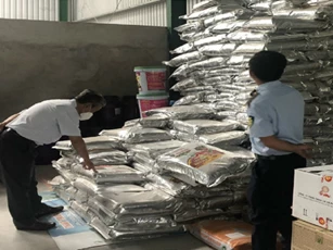 Tiền Giang: Buôn bán phân bón giả, 2 cá nhân bị phạt hơn 130 triệu đồng