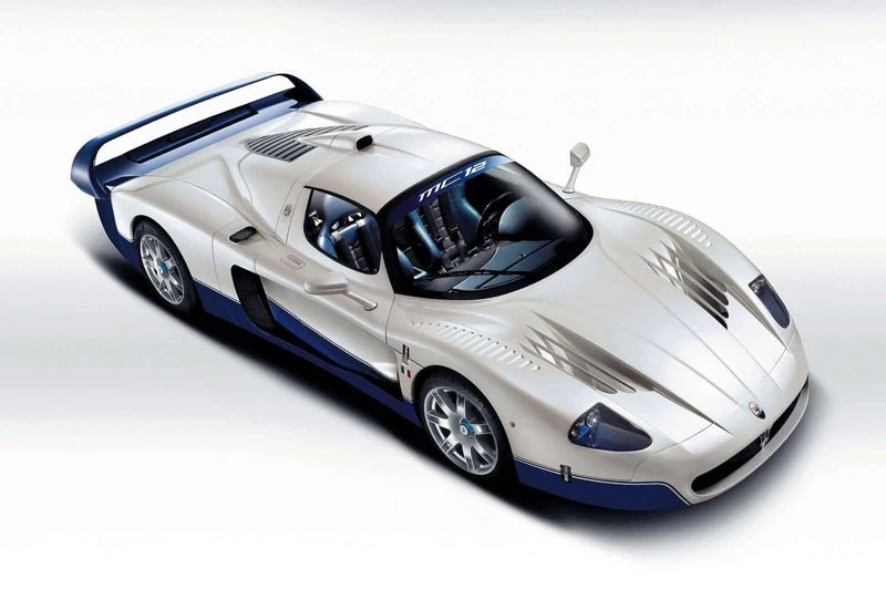 10. Maserati MC12 (số lượng xe sản xuất: 50 chiếc).