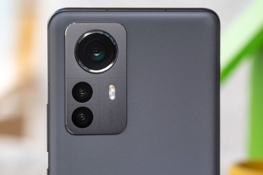 Xiaomi 12 5G giảm giá ‘sập sàn’ tại Việt Nam