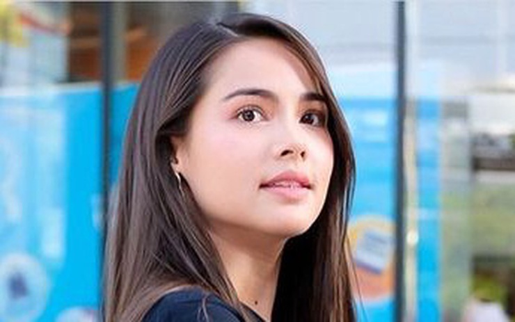 Mẹ bạn trai chê tôi xấu không xứng làm dâu con, tôi chỉ vào ngôi nhà mới xây và nói một câu làm bác ấy vội bày cỗ thết đãi