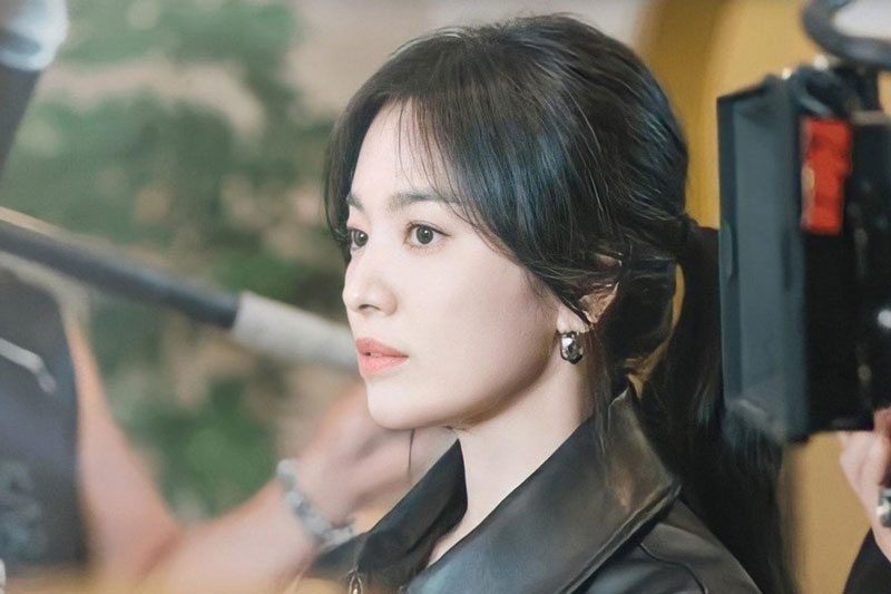 Con gái mách bị cô ruột bạo hành, tôi nóng máu lắp camera ẩn để rồi phát hiện "nạn nhân" không thể ngờ tới