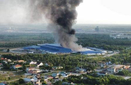 Cháy dữ dội tại công ty may mặc lớn nhất Thừa Thiên Huế