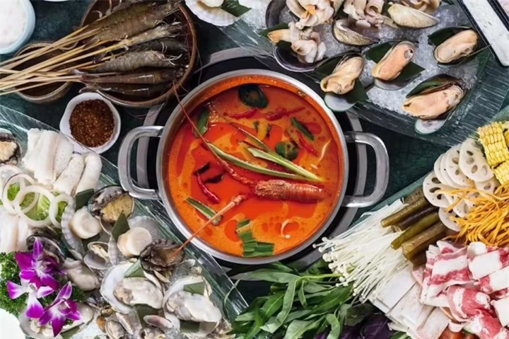 Lẩu Thái chua cay - sự pha trộn hương vị đầy tinh tế của ẩm thực xứ chùa Vàng - 2