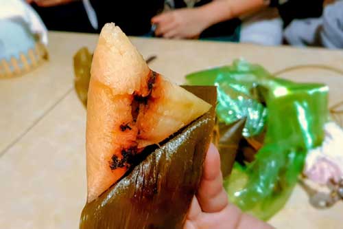 Bánh coóc mò - Thức bánh giản dị đại diện cho tinh hoa ẩm thực của người Tày