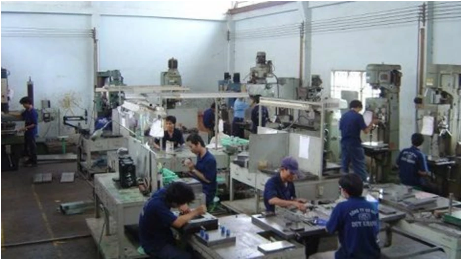 Xưởng lắp ráp khuôn của công ty cơ khí Duy Khanh.