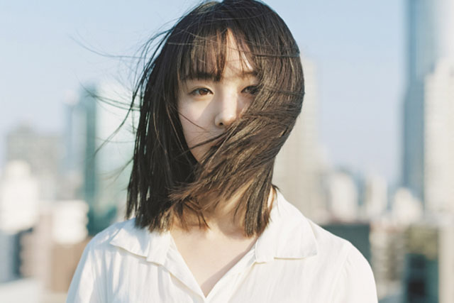 Đêm tân hôn, tôi khóc cạn nước mắt trong nhà tắm, nhường giường cho người khác