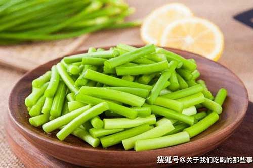 Món này được coi là "kháng sinh" tự nhiên, vừa tươi lại giòn tan, ăn cực đưa cơm