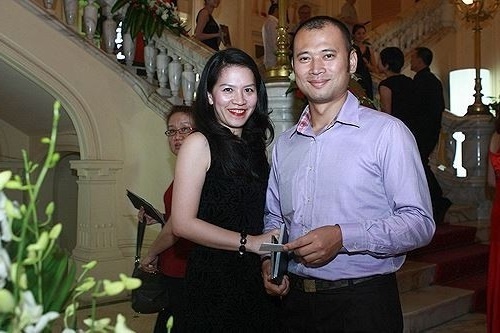 Hôn nhân 23 năm của MC Long Vũ: Hạnh phúc viên mãn bên nữ đồng nghiệp không sắc nước hương trời