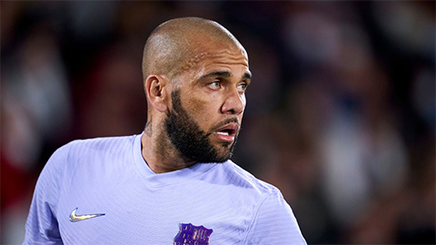 Dani Alves lần thứ hai chia tay Barca