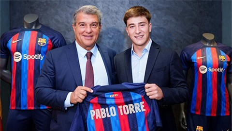 Barcelona chiêu mộ thành công Pablo Torre