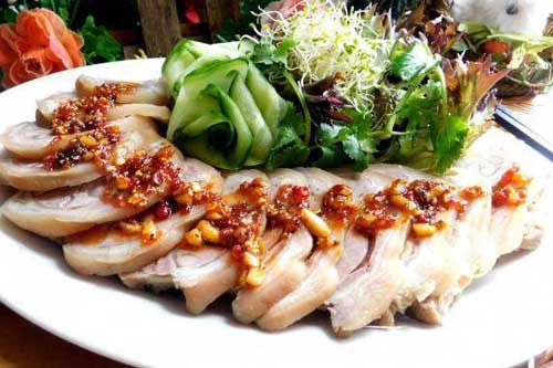 Luộc thịt heo nên quấn chặt hay để tự nhiên? Câu trả lời của đầu bếp khiến nhiều người 'sốc'