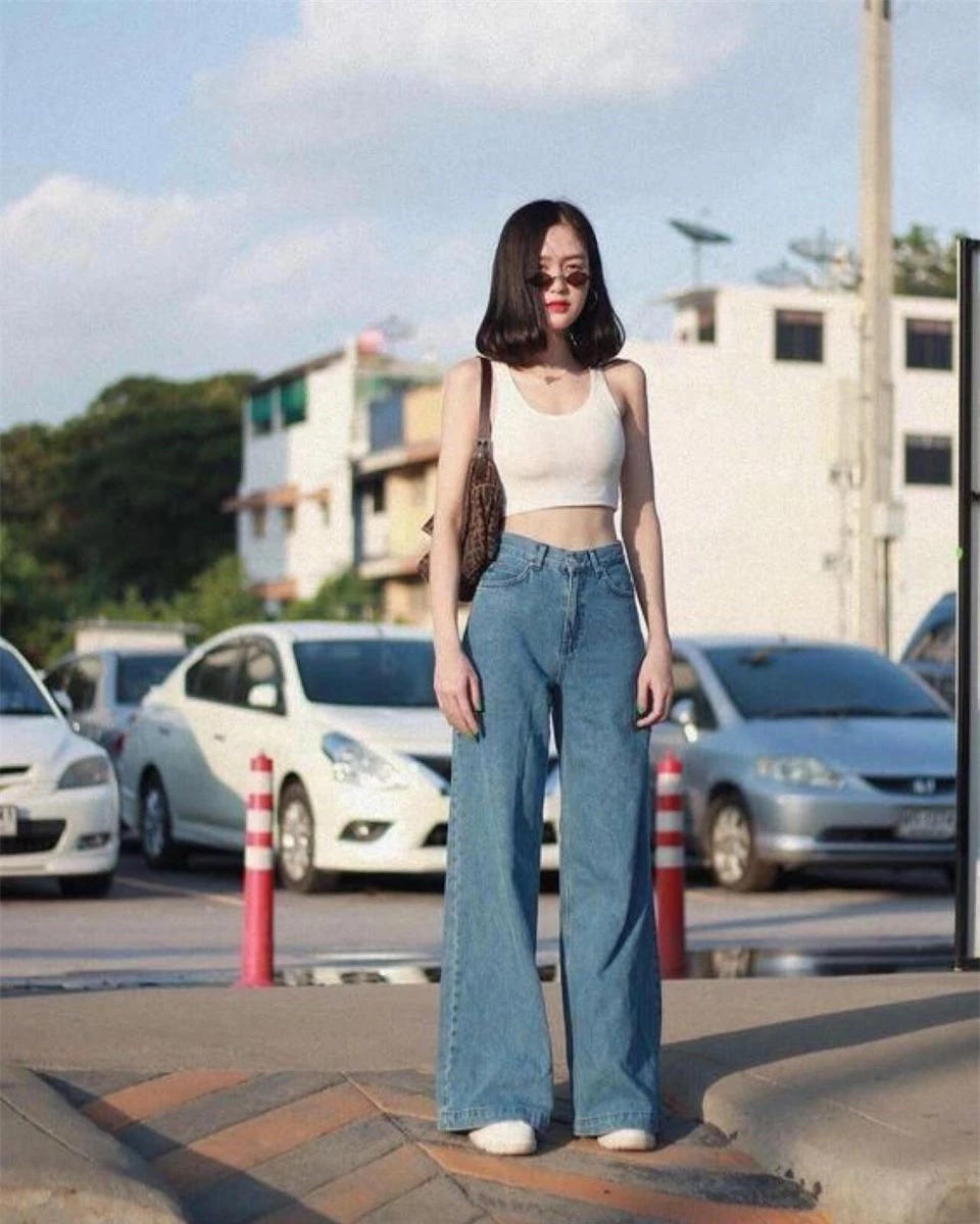 4 kiểu dáng quần jeans thoải mái diện mà không sợ phát ngốt vì nắng hè