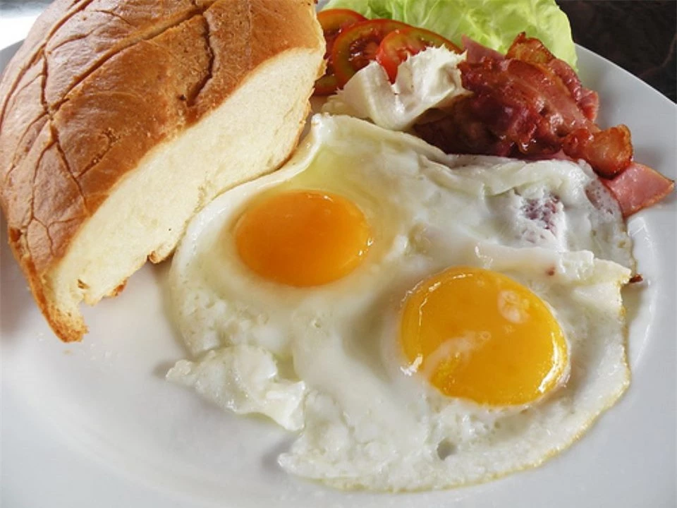 Ăn một quả trứng gà vào bữa sáng lợi ích không ngờ!