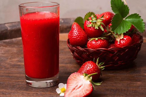 Lý do chị em nên uống nước ép dâu tây thường xuyên