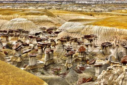 Vùng đất của những ‘cây nấm đá’ khổng lồ siêu thực như ở một hành tinh khác