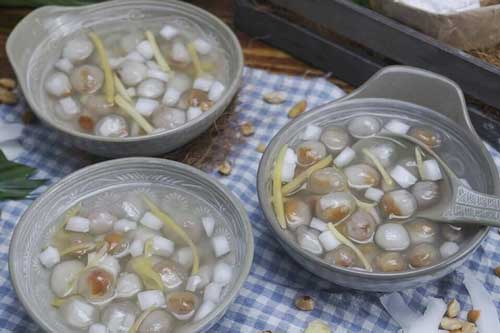 Cách người Huế sáng tạo với chè bột lọc, phiên bản heo quay gây nghiện bất ngờ