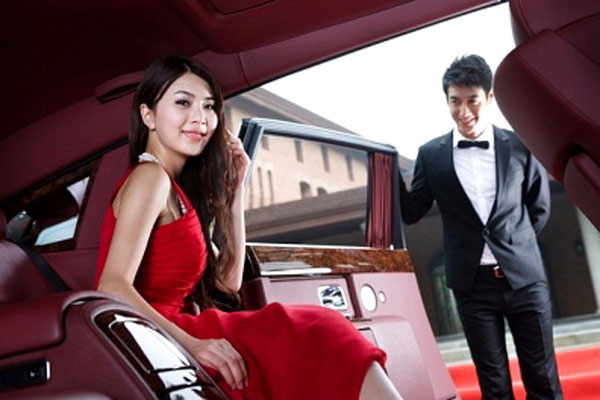 Bạn trai lương tháng 90 triệu, thế mà lại than nghèo khó với mẹ và lý do anh ấy đưa ra làm tim tôi đau đến tê dại